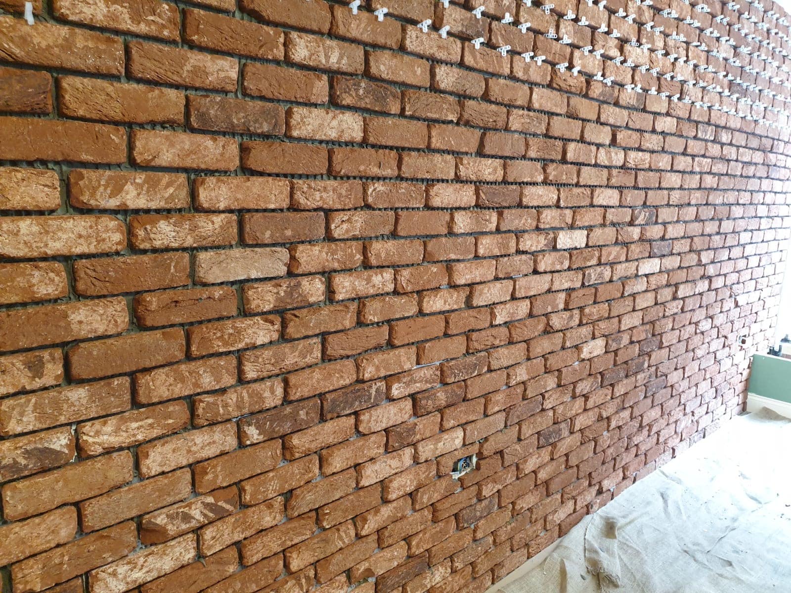 Old Althrone Red Brick Slips - pallas